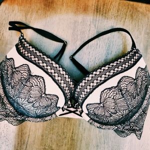 🔥32DD Victoria's Secret Very Sexy Pushup